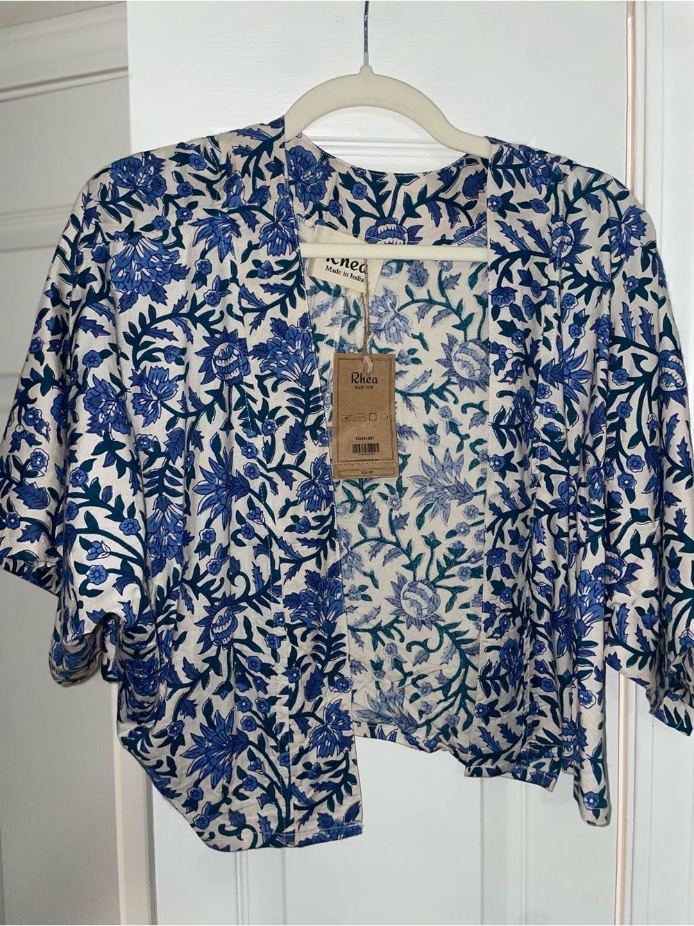 NWT Rhea Kaju Blue Floral Rayon Cropped Kimono Top One Size